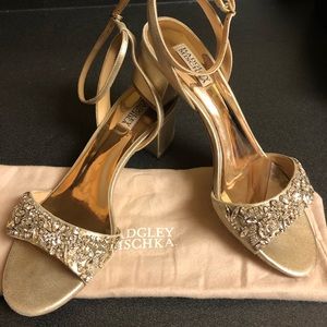 IVANNA Gold Strap Badgley Mischka Wedding Block Heels, Size 10